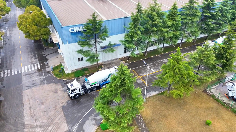 【發(fā)車(chē)新聞】好雨知時(shí)節(jié)，攪拌車(chē)的交付！